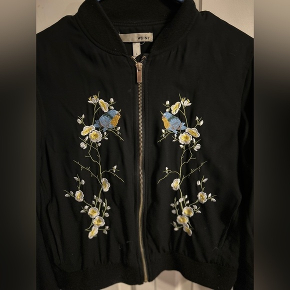 wd ny Jackets & Blazers - WD NY Embroidered Bomber Style Jacket Birds Branches Size Large